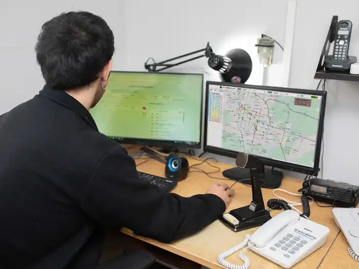 Salud avanza con la geolocalización de ambulancias y vehículos oficiales en la provincia