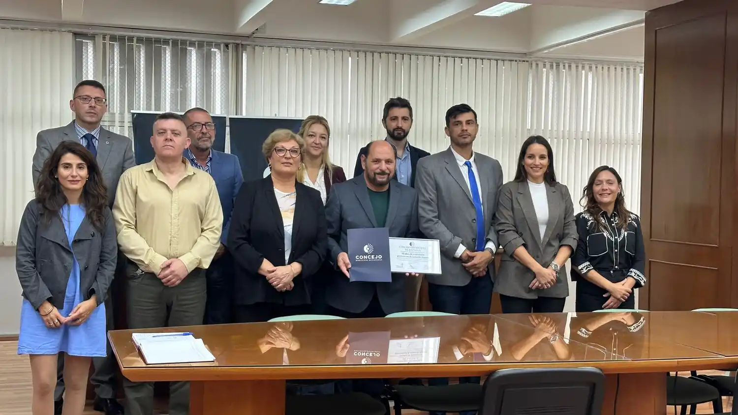 El Concejo Municipal reconoció los 50 años de trayectoria de Gerardo Zanoni