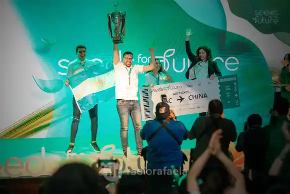 Dos estudiantes de UNRaf viajarán a China para la final de un concurso internacional