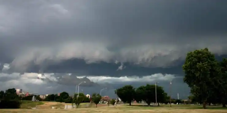 Extienden la alerta por tormentas para este jueves y abarca a casi todo el interior