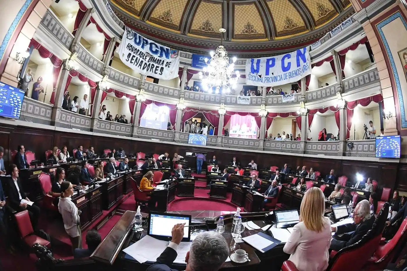 Legislatura: Se aprobó Ley de Excepción para jerarquizar a trabajadores de la salud 