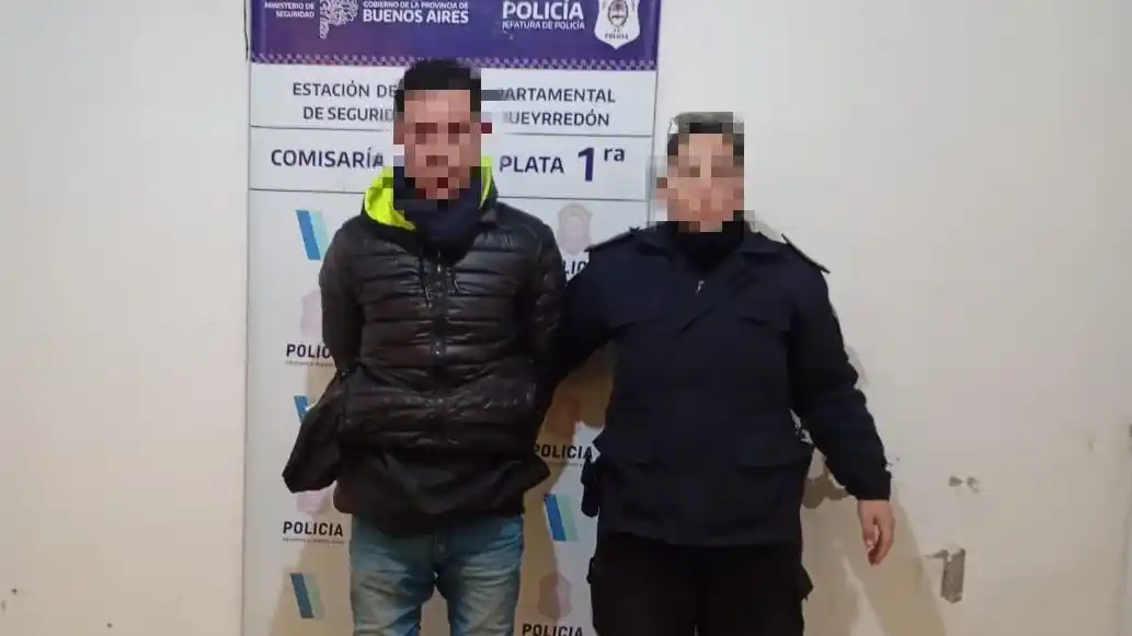 El malviviente ingresó al comercio ubicado en Luro al 3000, amenazó a la empleada con una pistola y sustrajo la recaudación.