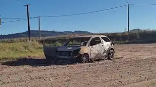 Se incendió un vehículo en la curva de El Solcito