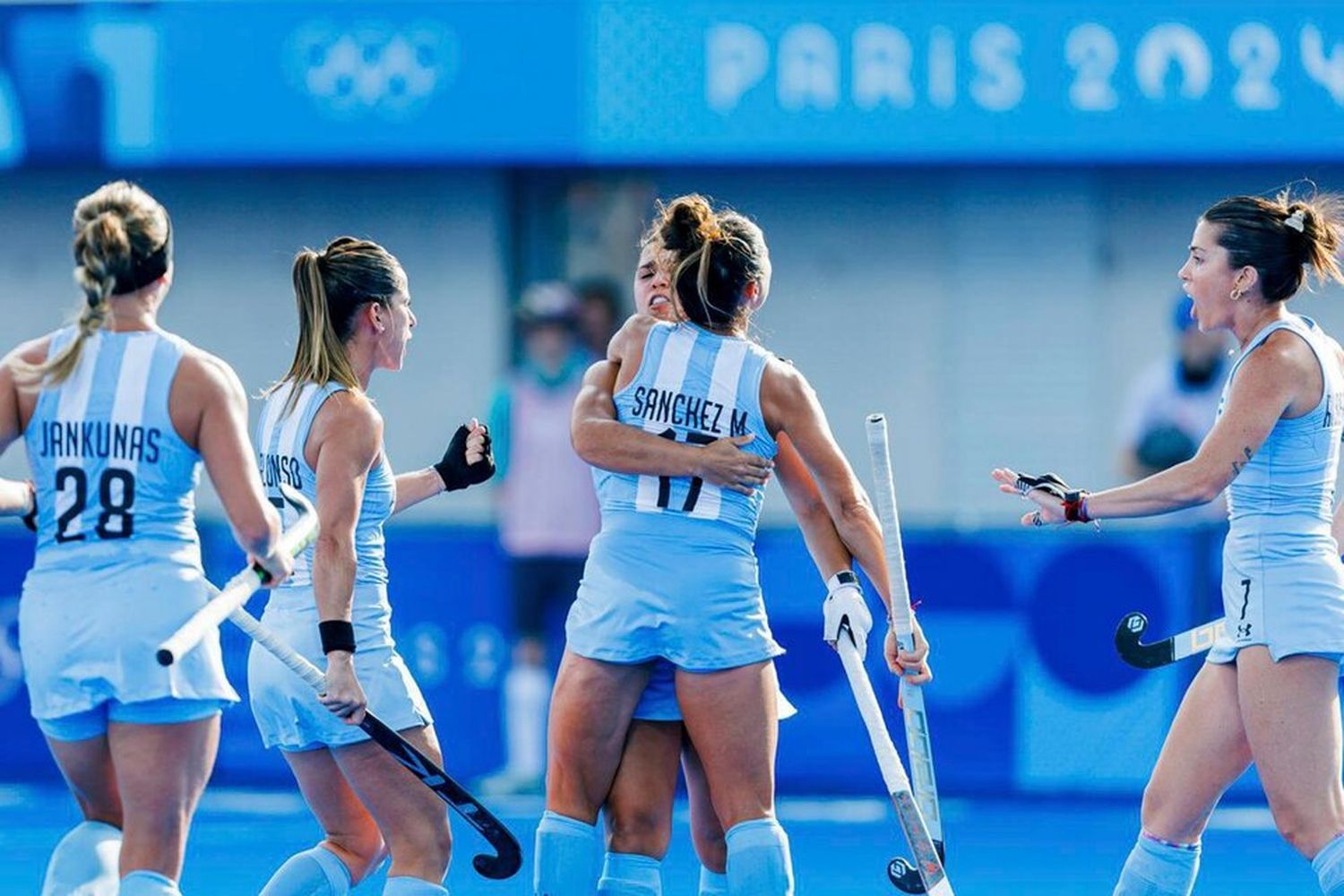 Las Leonas cierran la jornada frente a Australia.