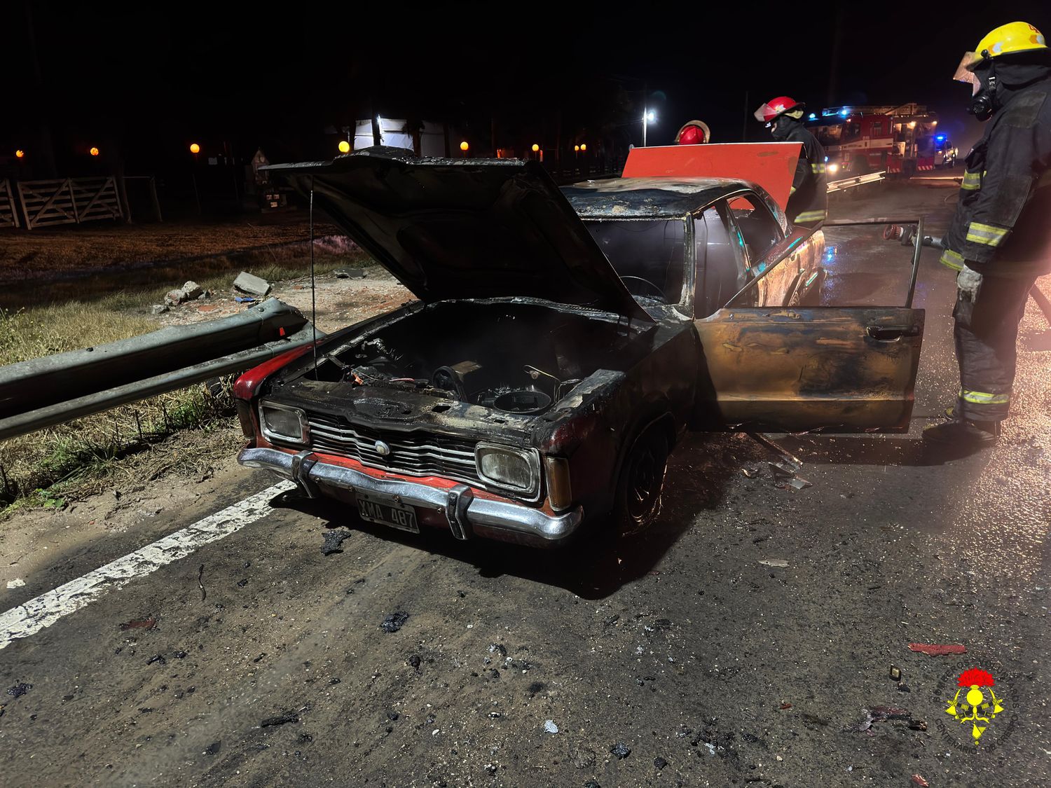 Incendio vehicular en Ruta 12: pérdidas totales pero sin heridos