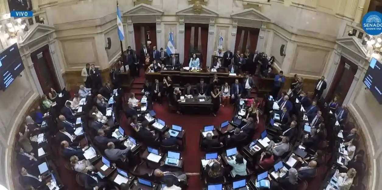 Kueider: el Senado aprobó por amplia mayoría la expulsión del legislador detenido en Paraguay