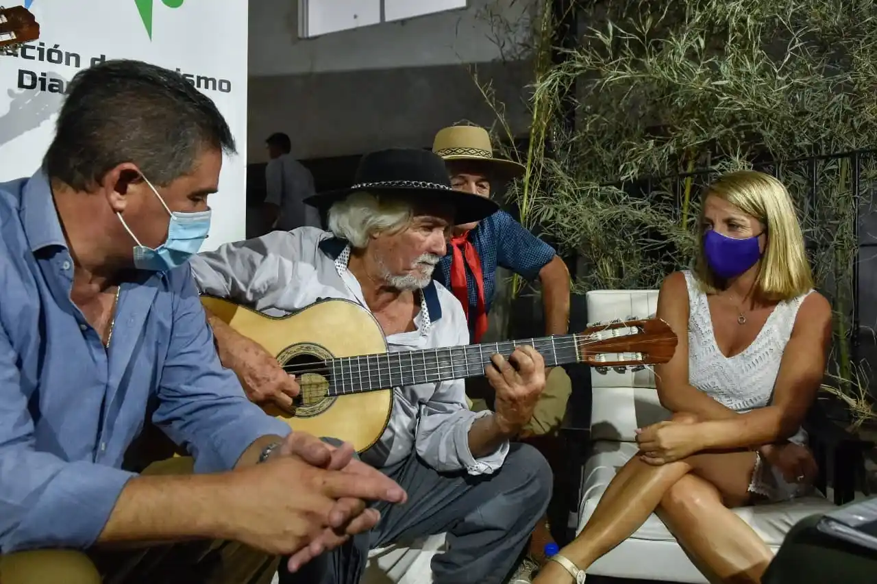 Stratta celebró el éxito del Festival de Diamante