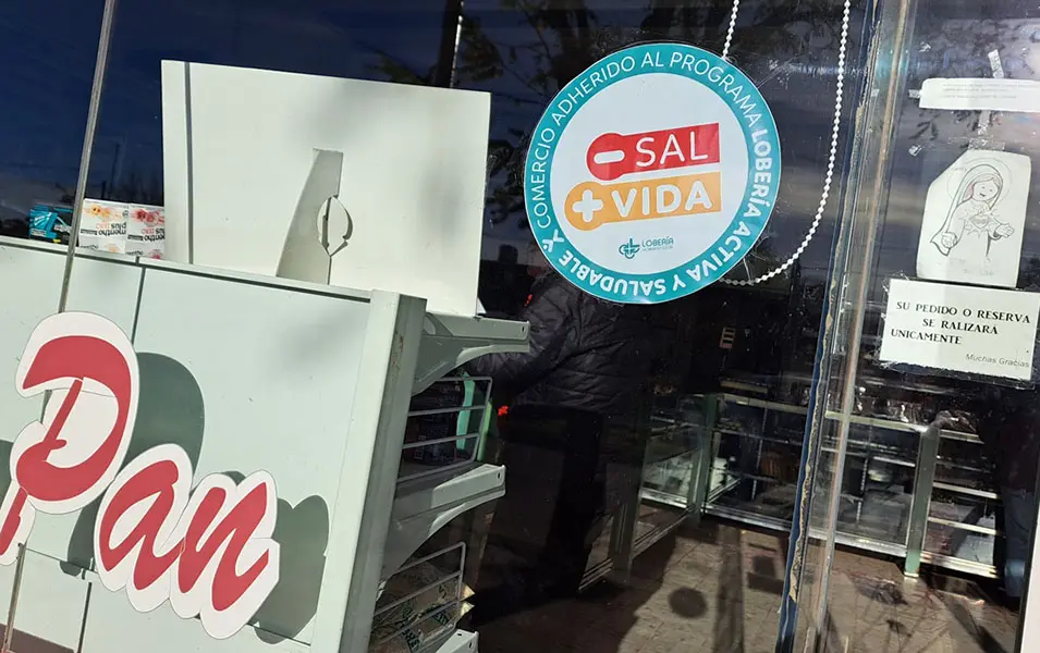 Panaderías se suman a programa para combatir la hipertensión