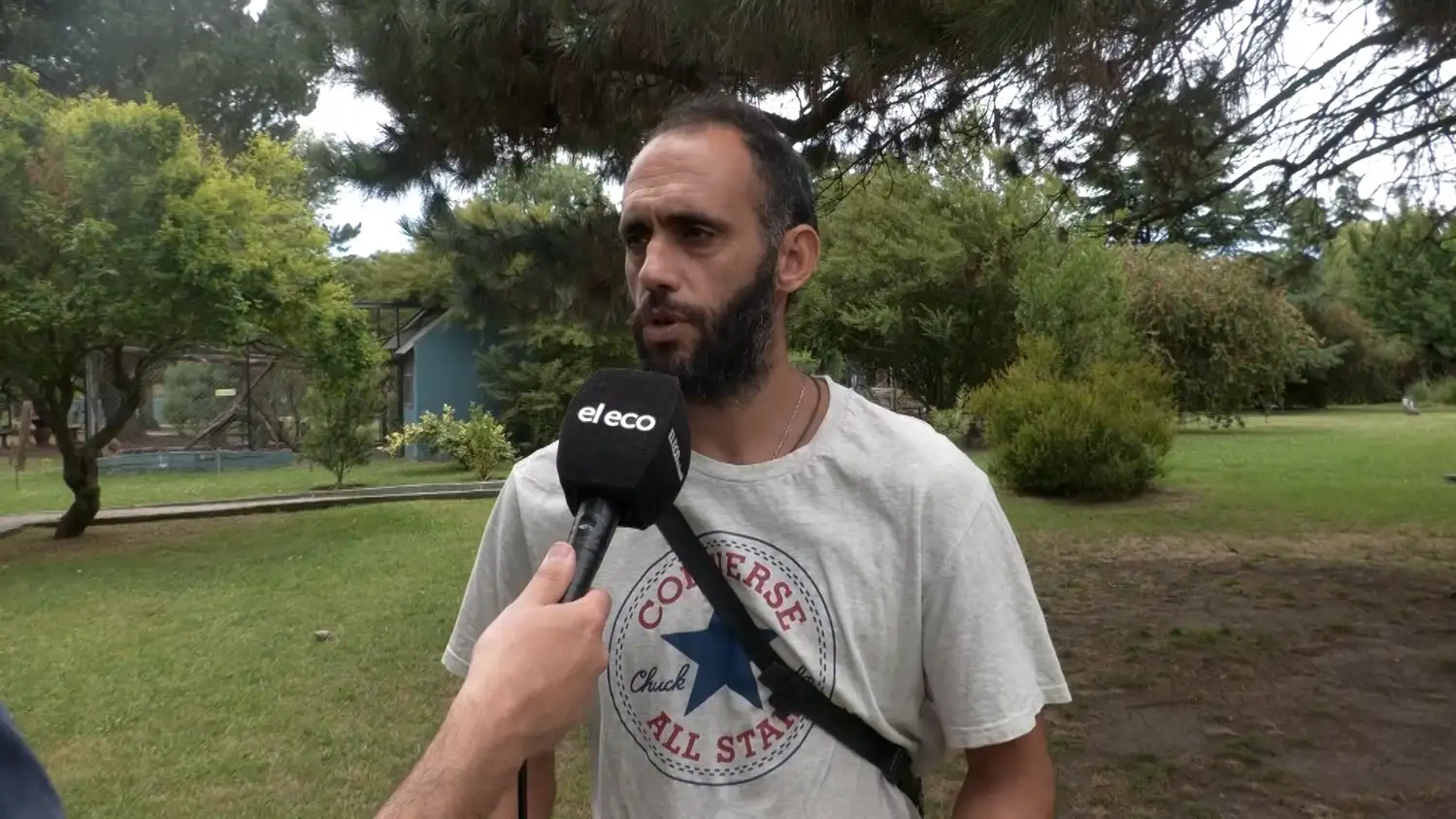 “Les proporcionamos alimentos que a ellos le generan obviamente daños en lo que es el estómago, en la parte gastrointestinal y terminan con problemas crónicos muchas veces”,