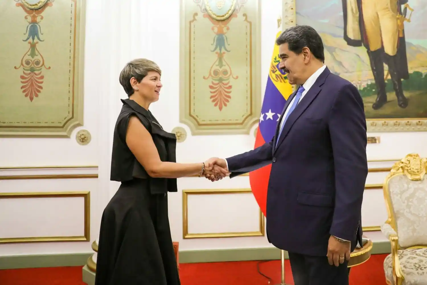 «Para unir más a Colombia y Venezuela»: el objetivo de la reunión de Maduro con Verónica Alcocer