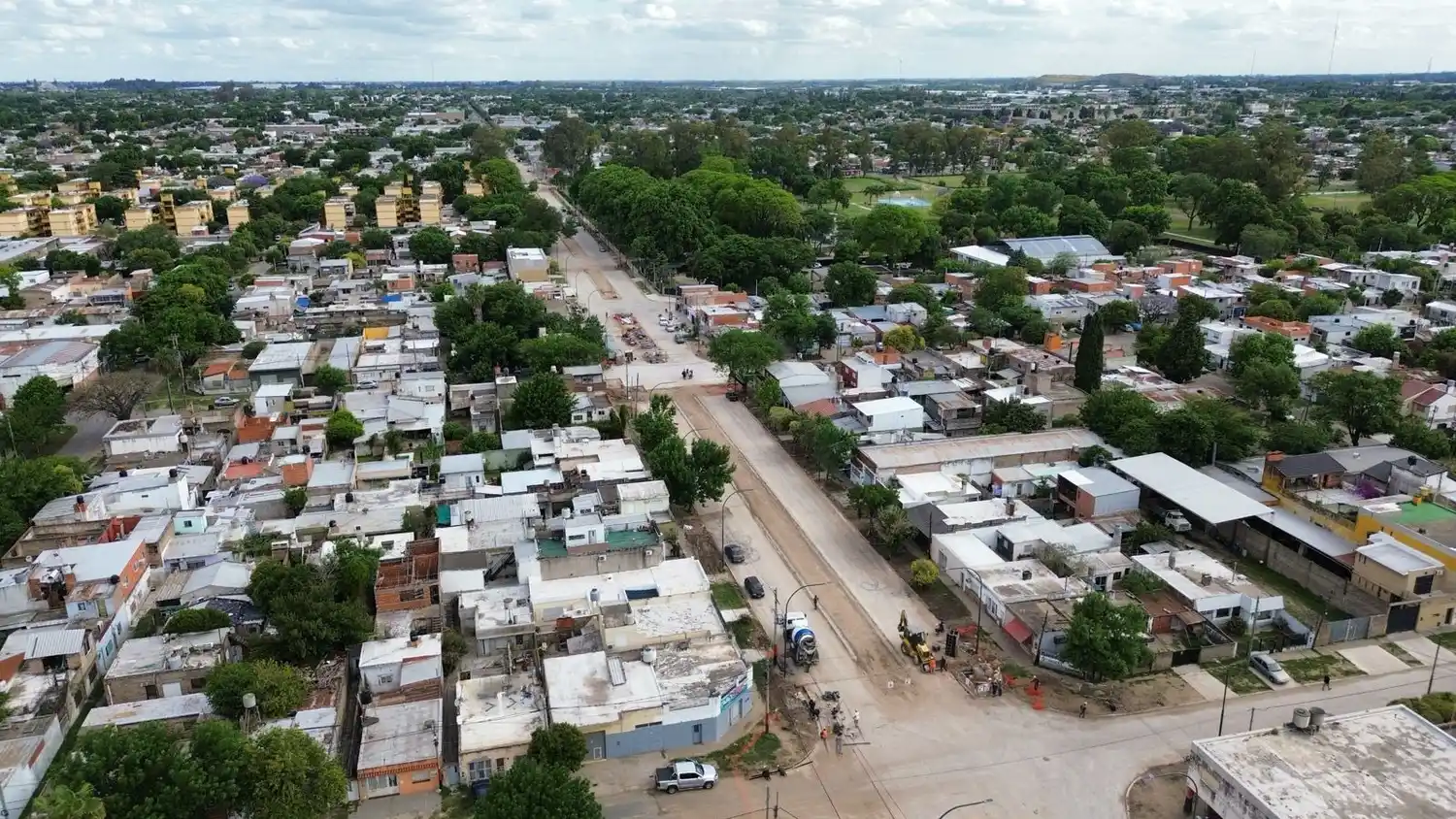 Avanzaron en un 70% las obras para duplicar los carriles en Avenida Rouillón