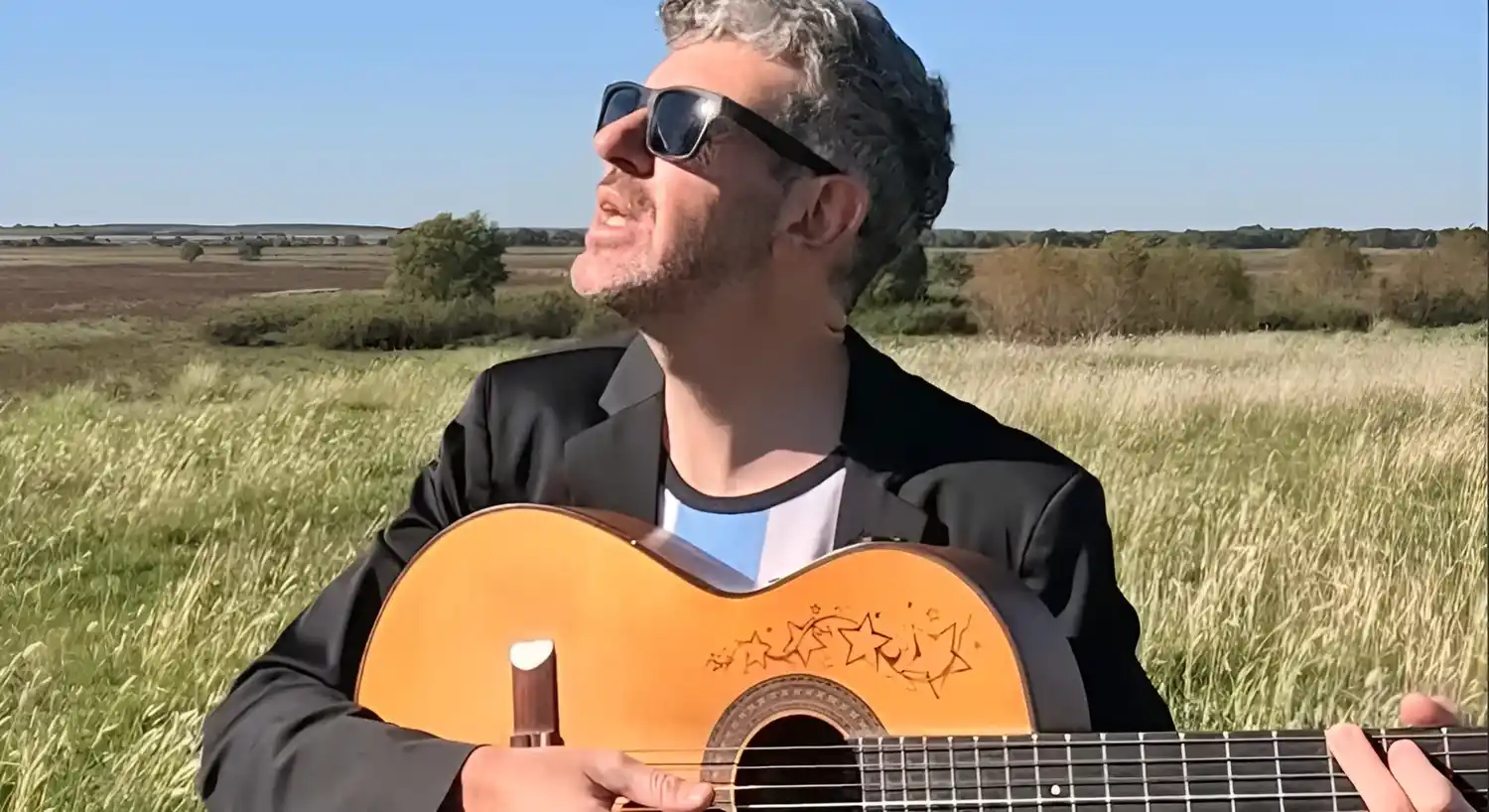 Matías Padilla lanzó el video de su nuevo single.