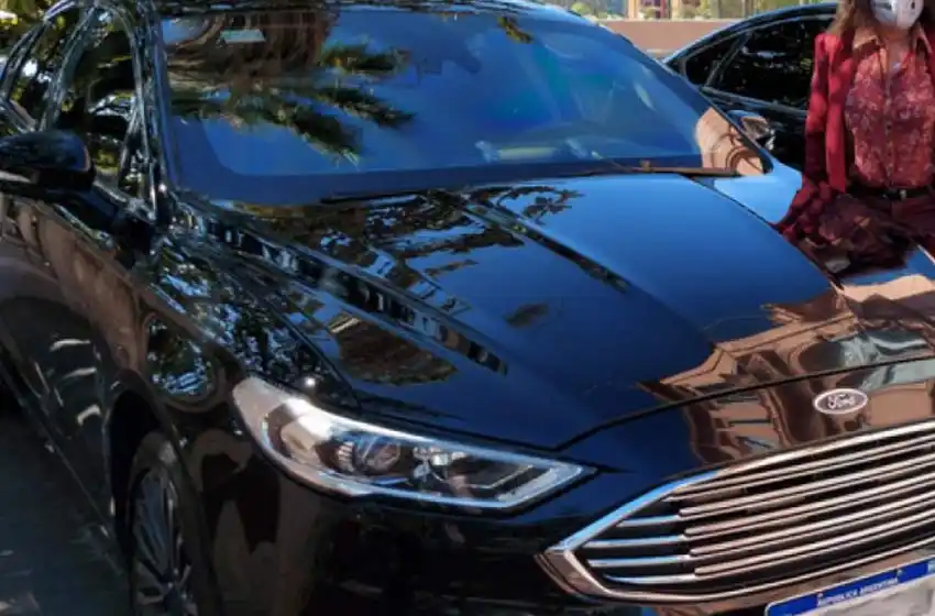 Alberto Fernández le cedió un auto blindado a Cristina Kirchner mientras el suyo está en «service»