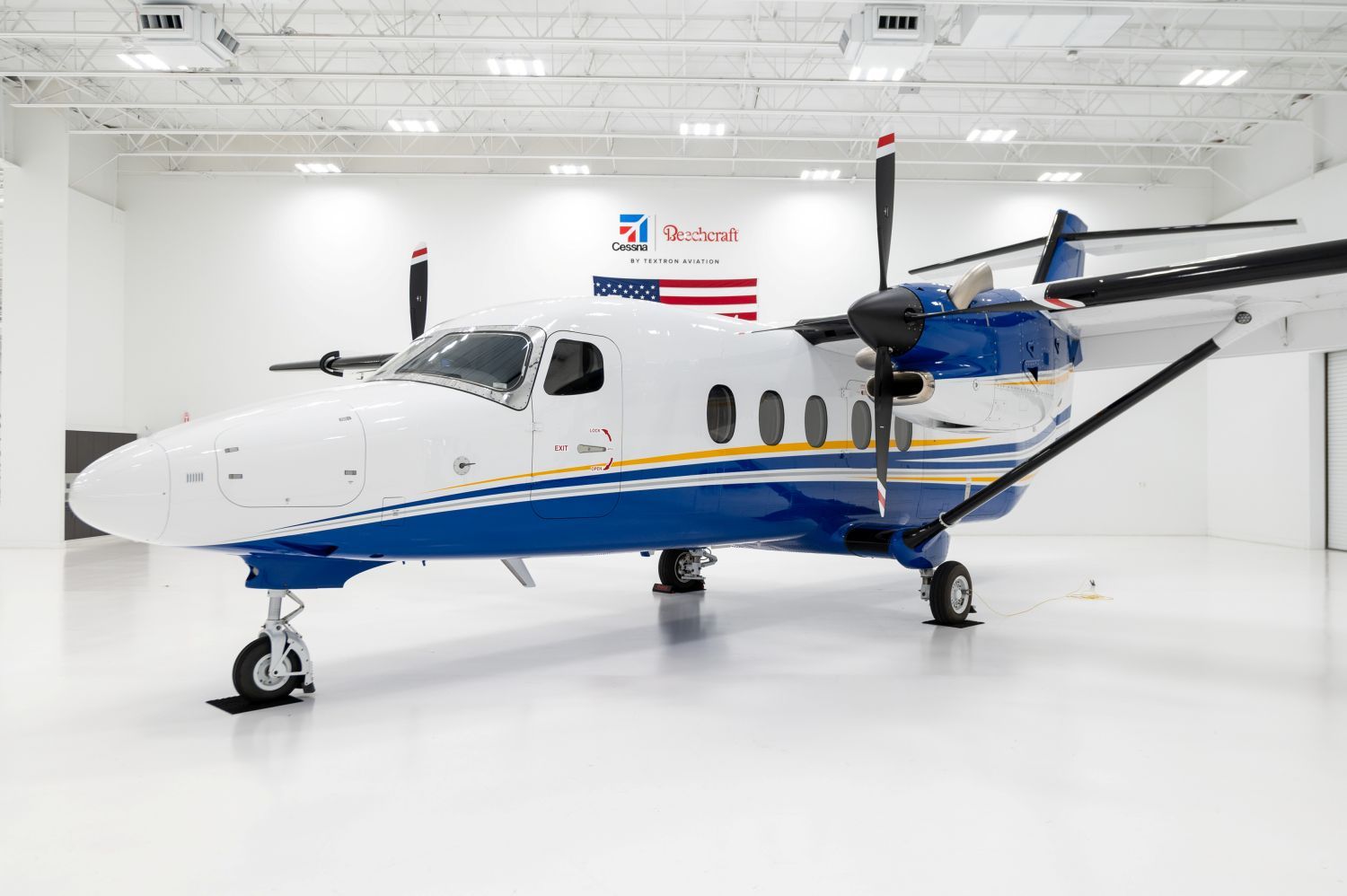 Textron Aviation entrega el primer Cessna SkyCourier Combi