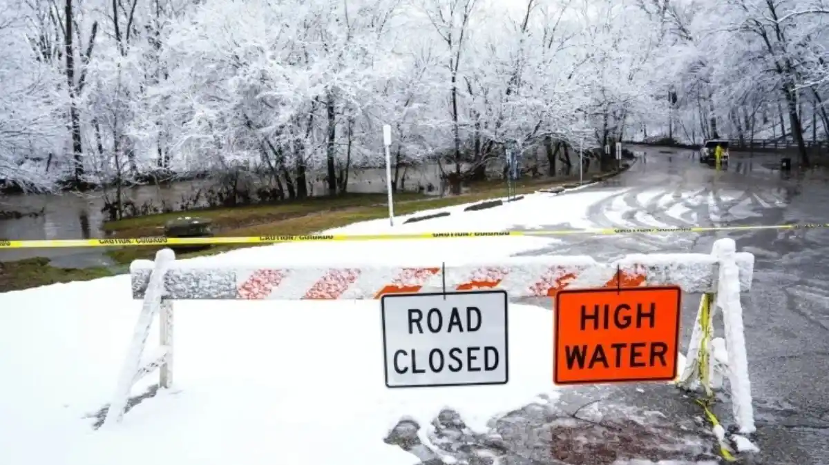 Gobernador de Kentucky confirma ocho muertes por inundaciones, se vaticina que cifra aumente
