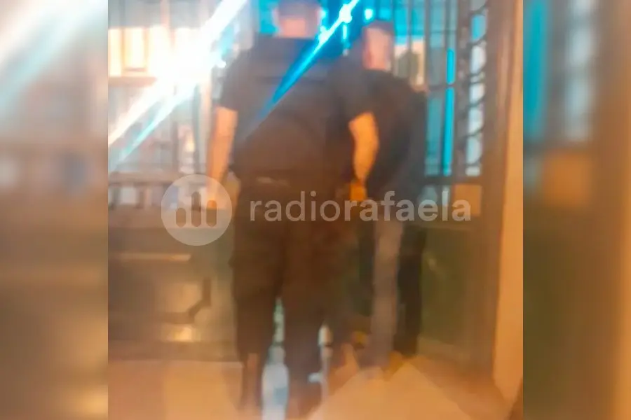 "Quedate quieta, y dame todo": un delincuente asaltó un comercio céntrico y fue atrapado