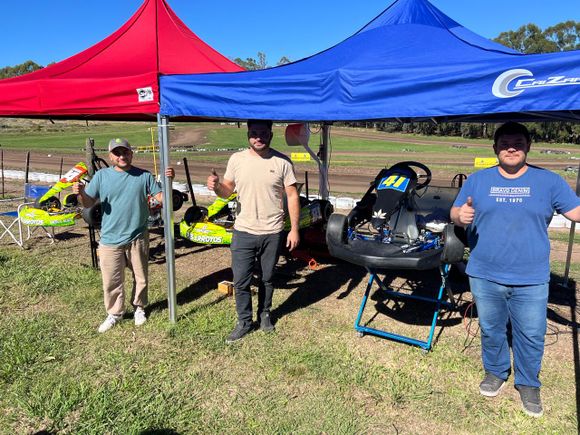 Karting: Tres tresarroyenses debutan en la AKTS