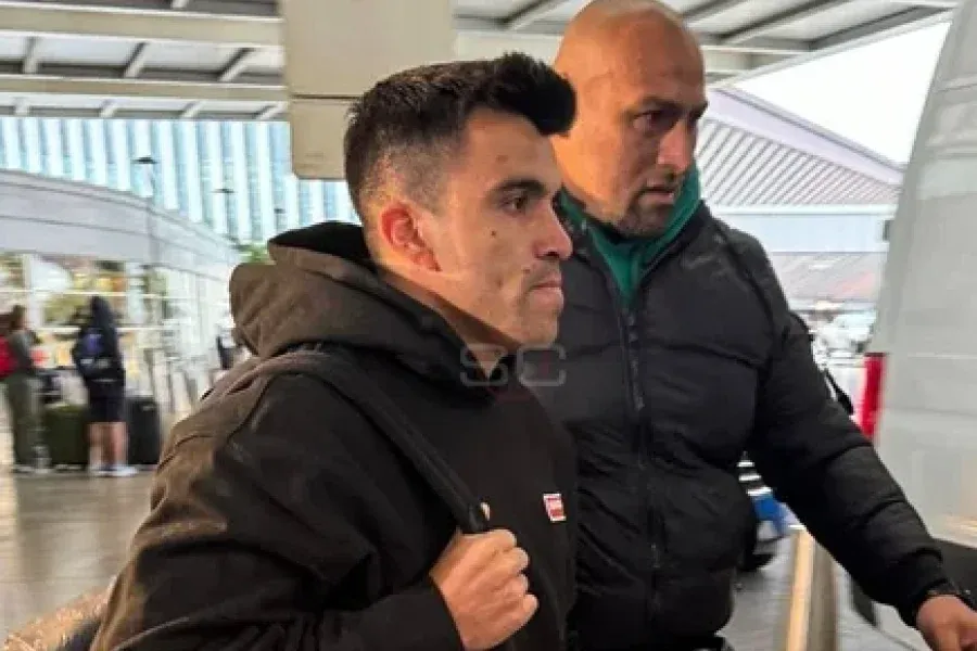 Marcos Acuña llegó a la Argentina para sumarse a River