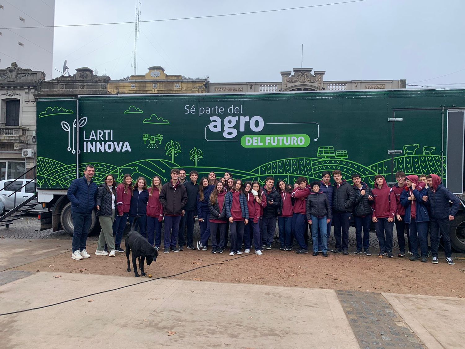 Alrededor de 400 alumnos de escuelas secundarias pasaron por el Museo Itinerante Agropecuario.