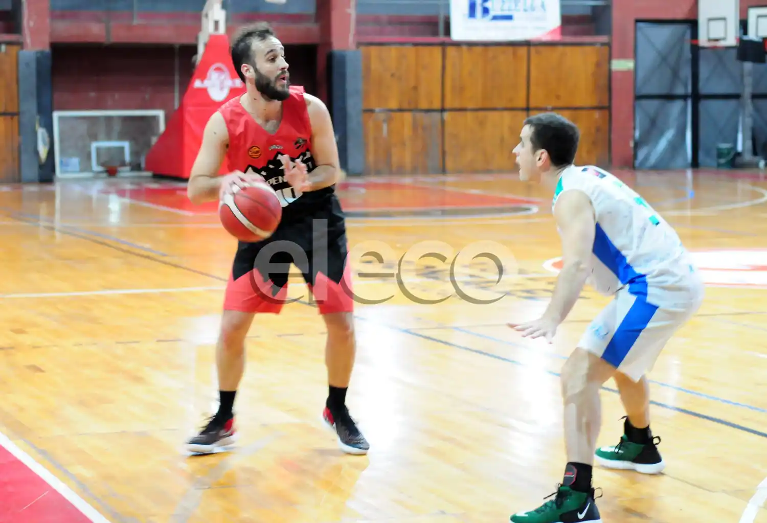 Lautaro Lanusse, marcado por Manuel Castellani (IAE).