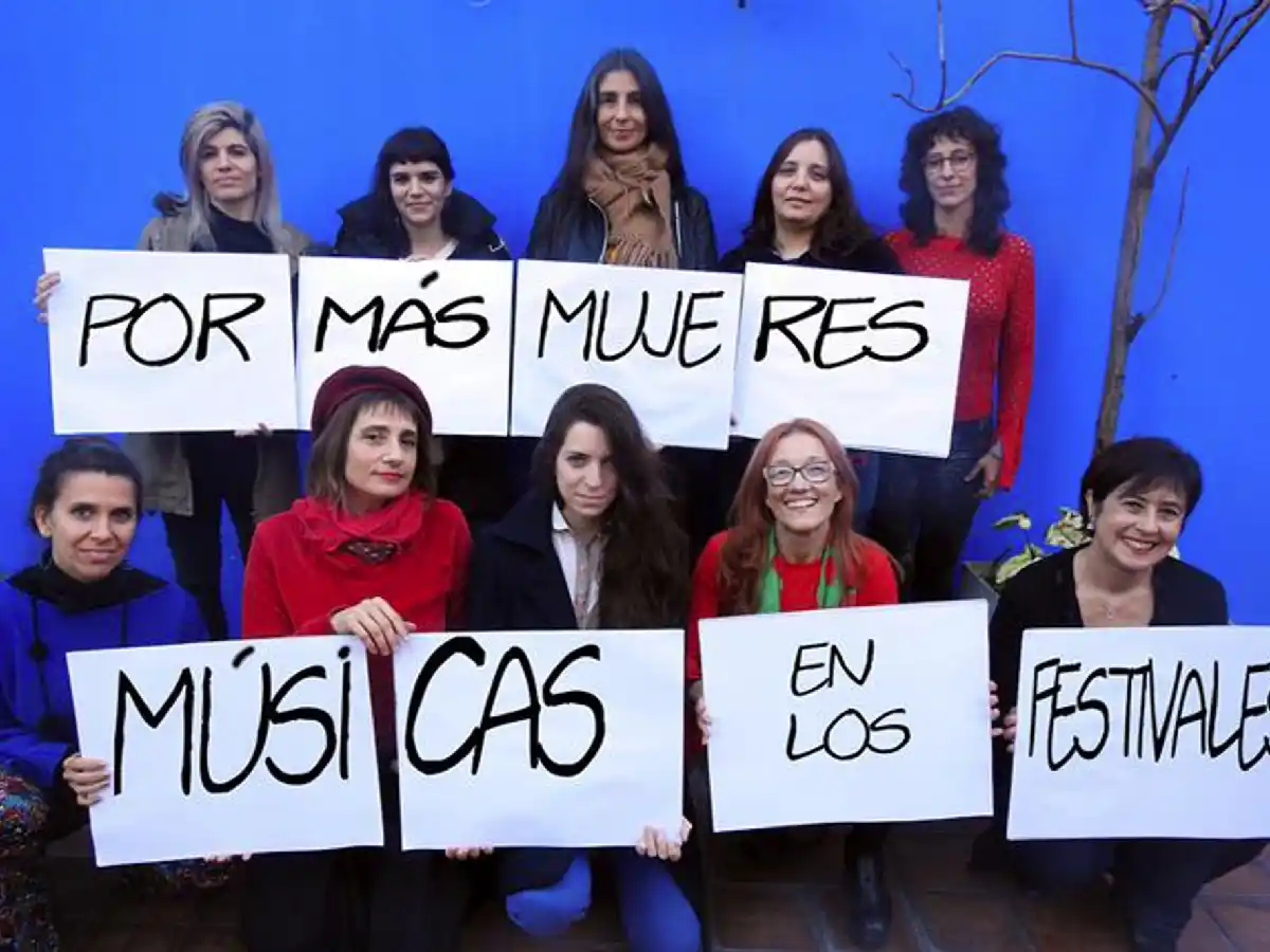 Aprueban varios proyectos de ley sobre protección a las mujeres y cupo femenino