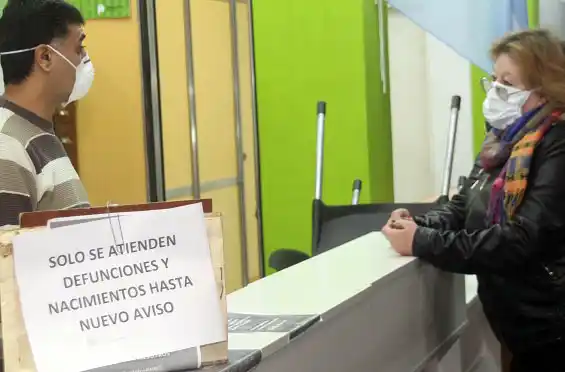 Reducida atención en el Centro Cívico