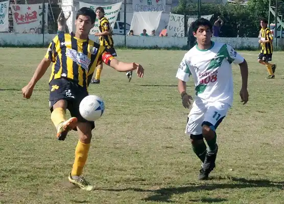 Divisional A: Se juegan tres partidos adelantos