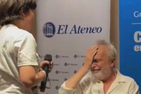 El emotivo agradecimiento de una fan que hizo llorar a David Lebón