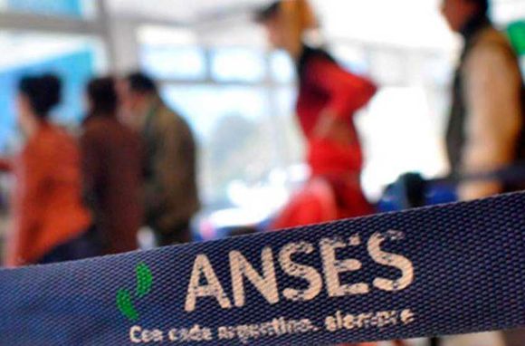 Cobran hoy los jubilados y pensionados con ingresos hasta $ 58.665 y DNI terminado en 9