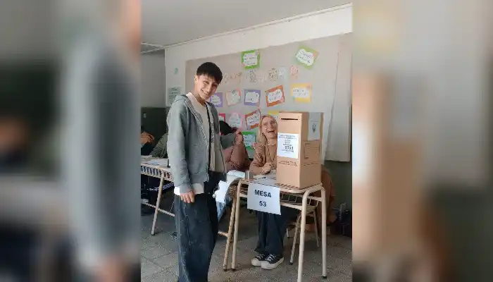 ¡Catriel votó por primera vez!