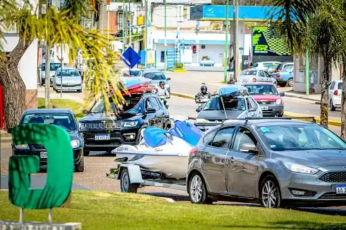 Bordet aseguró que el turismo "empieza a experimentar una recuperación plena"