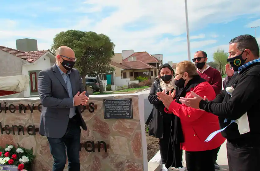 Balcarce: en el barrio "Milán" ya disfrutan de pavimento, cloacas y arreglos de la plaza