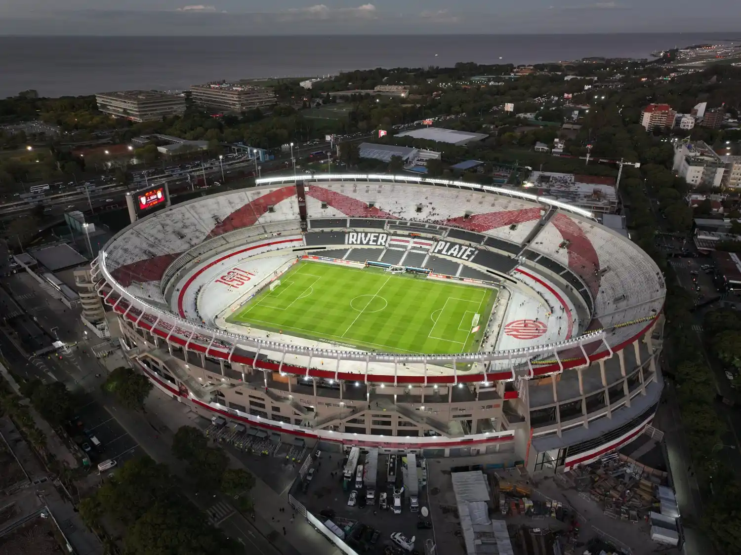 Organizarán visitas de escuelas bonaerenses al estadio Monumental de River Plate