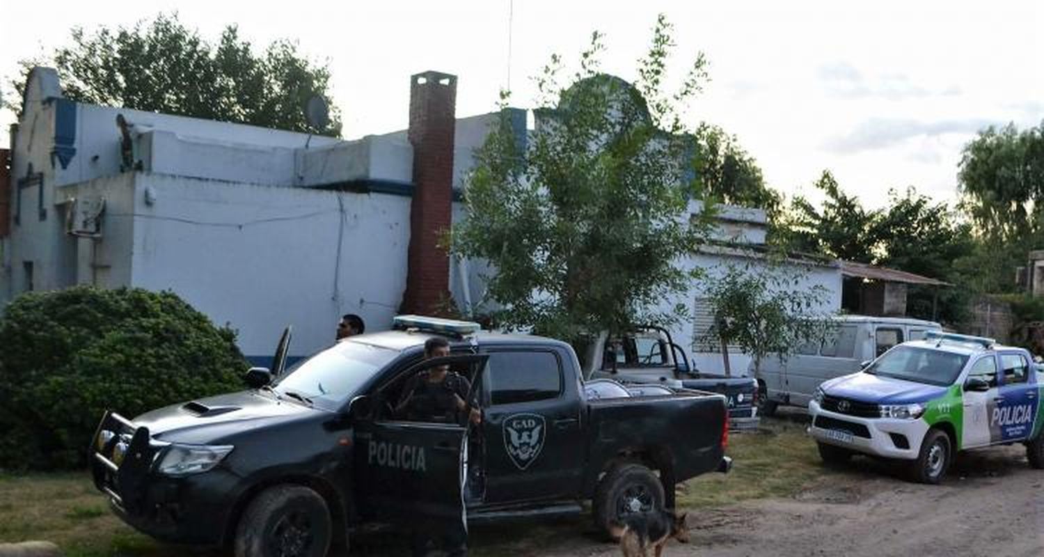 Un menor detenido tras persecución y tiroteo en Río Tala