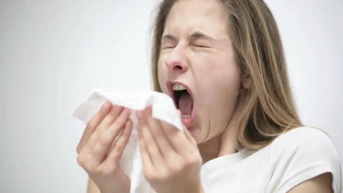 EL MOLESTO ESTORNUDO y lo que esconde este reflejo a favor de las vías respiratorias