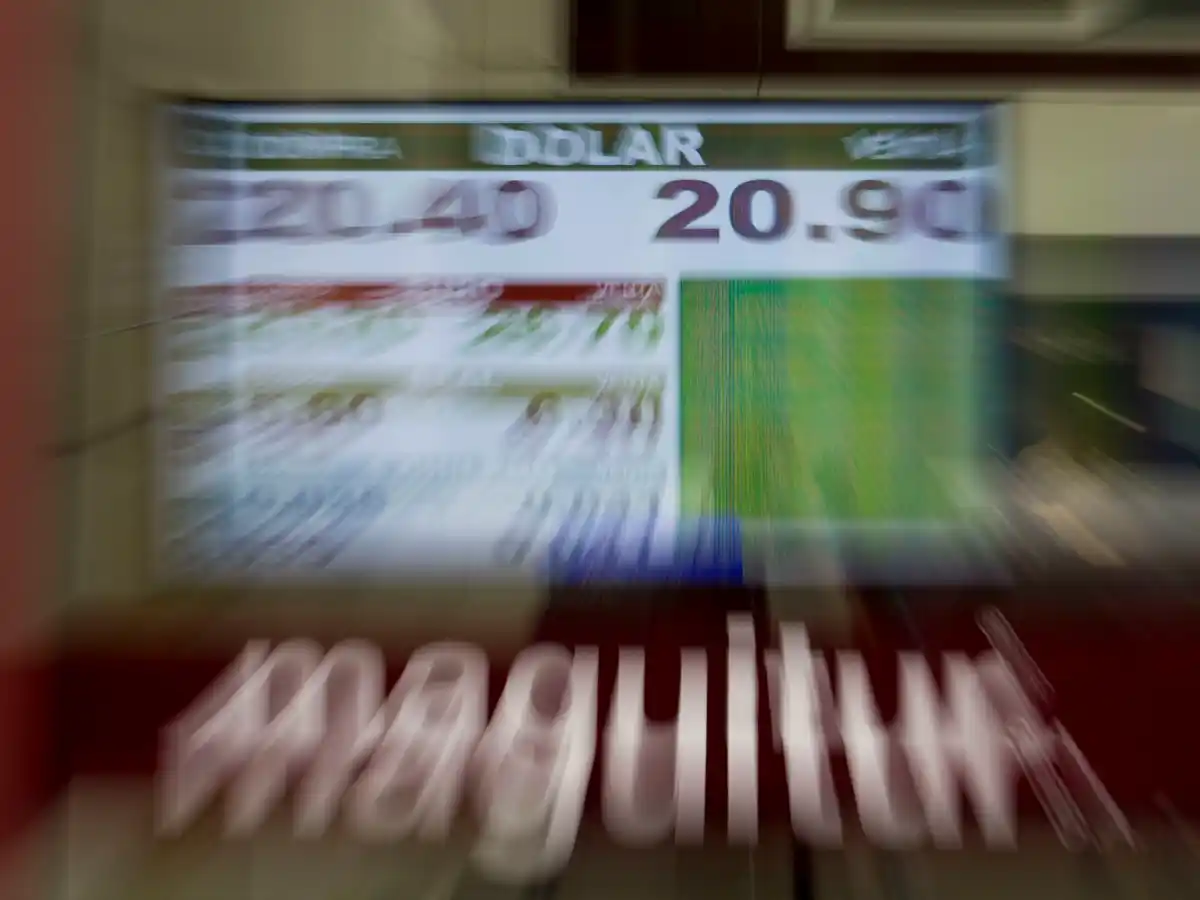 El dólar se disparó y marcó nuevo récord, pese a otra fuerte intervención del Central 