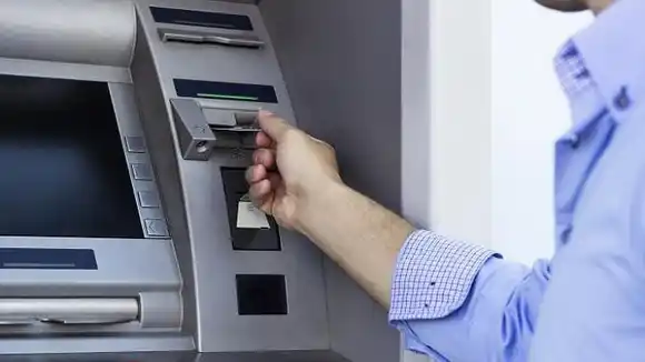 ¡DE ADORNO! Para esto quedaron los cajeros automáticos en Venezuela