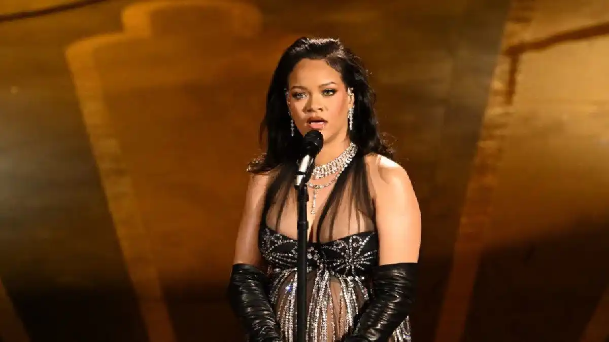 Rihanna da a luz a su segundo hijo