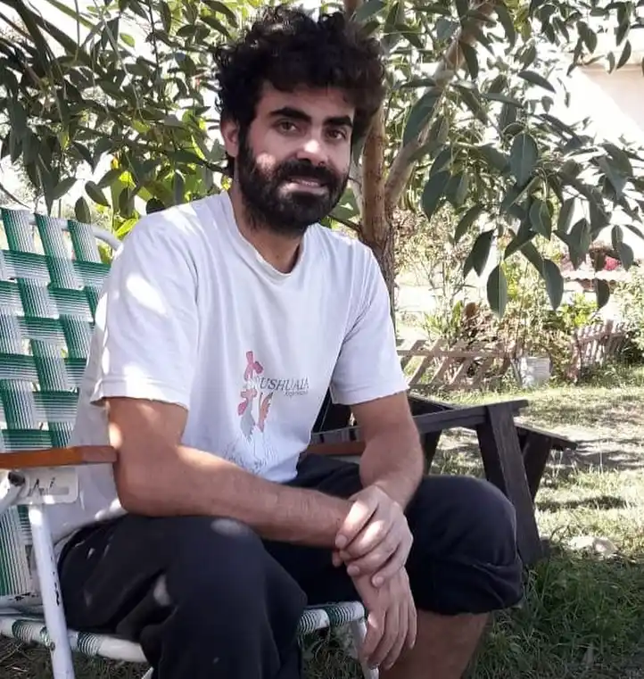 Reclaman demoras en la entrega de medicamentos para un joven de la ciudad