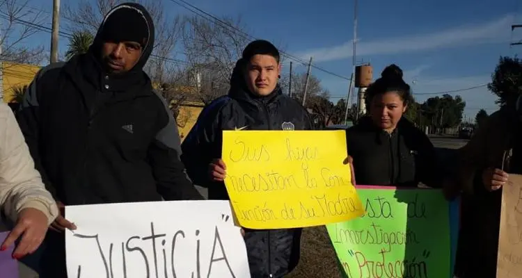 Gobernador Castro: un grupo de vecinos pidió la “liberación” de la detenida por el homicidio del acusado de abuso