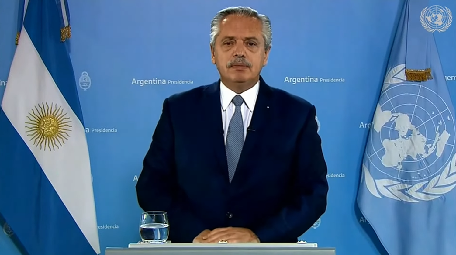 Fernández cuestionó el sometimiento a un "endeudamiento tóxico e irresponsable con el FMI", ante la ONU