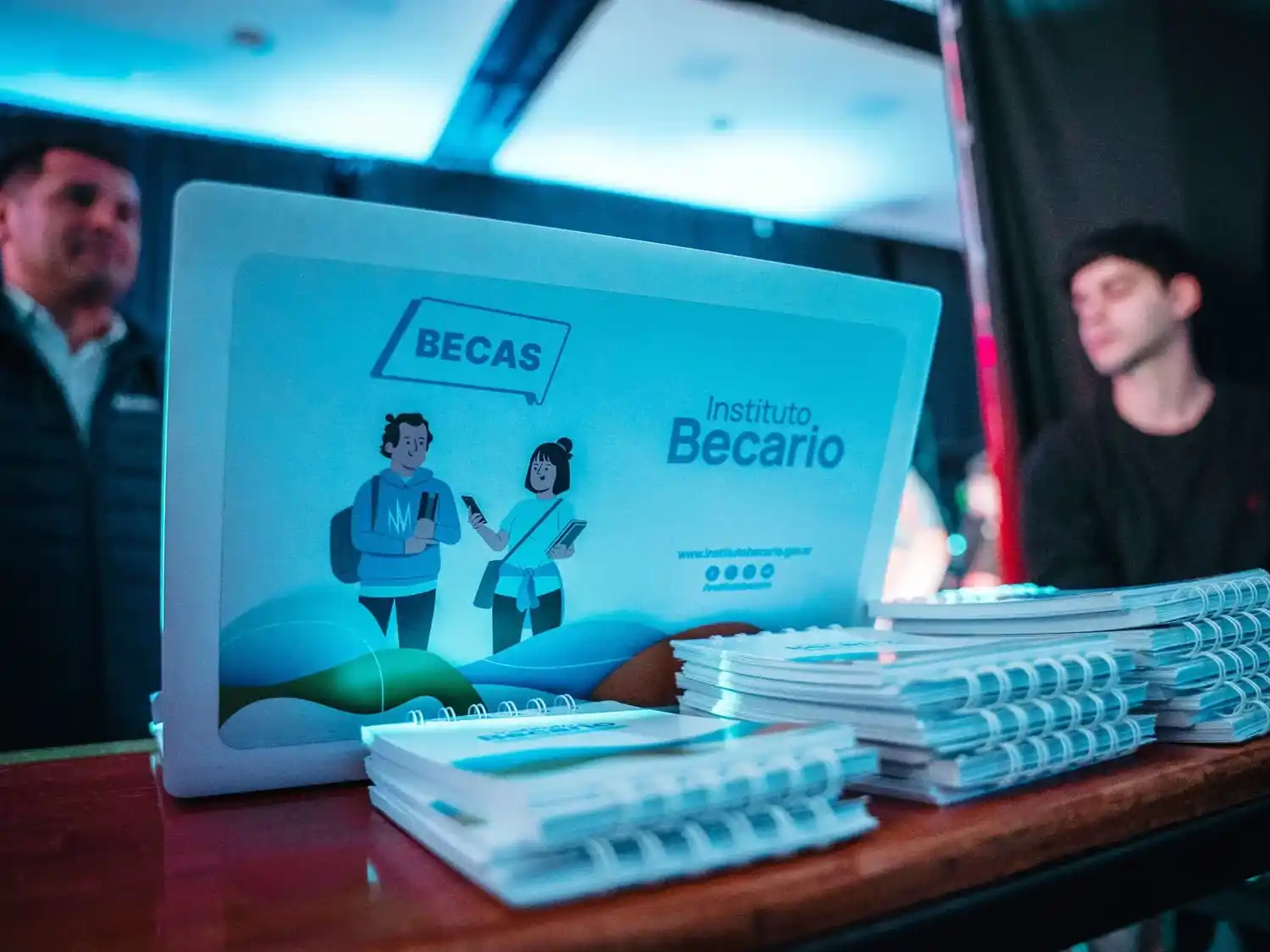 Comienza el cronograma de pagos de las becas provinciales