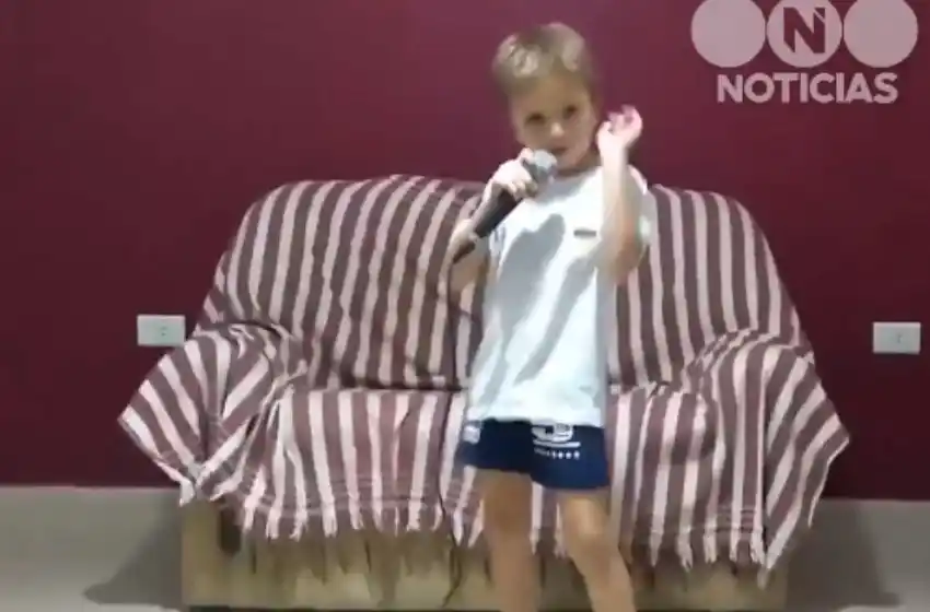 El mini Sandro que se volvió viral