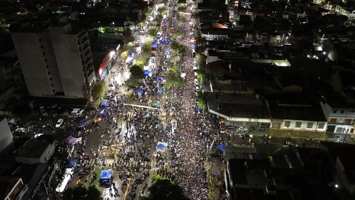 La despedida al Indio Solari quedó entre los funerales más populares de la historia junto a los de Maradona, Perón y Evita