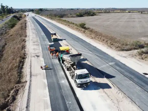 Vialidad Nacional avanza con la transformación en autovía de la RN 18