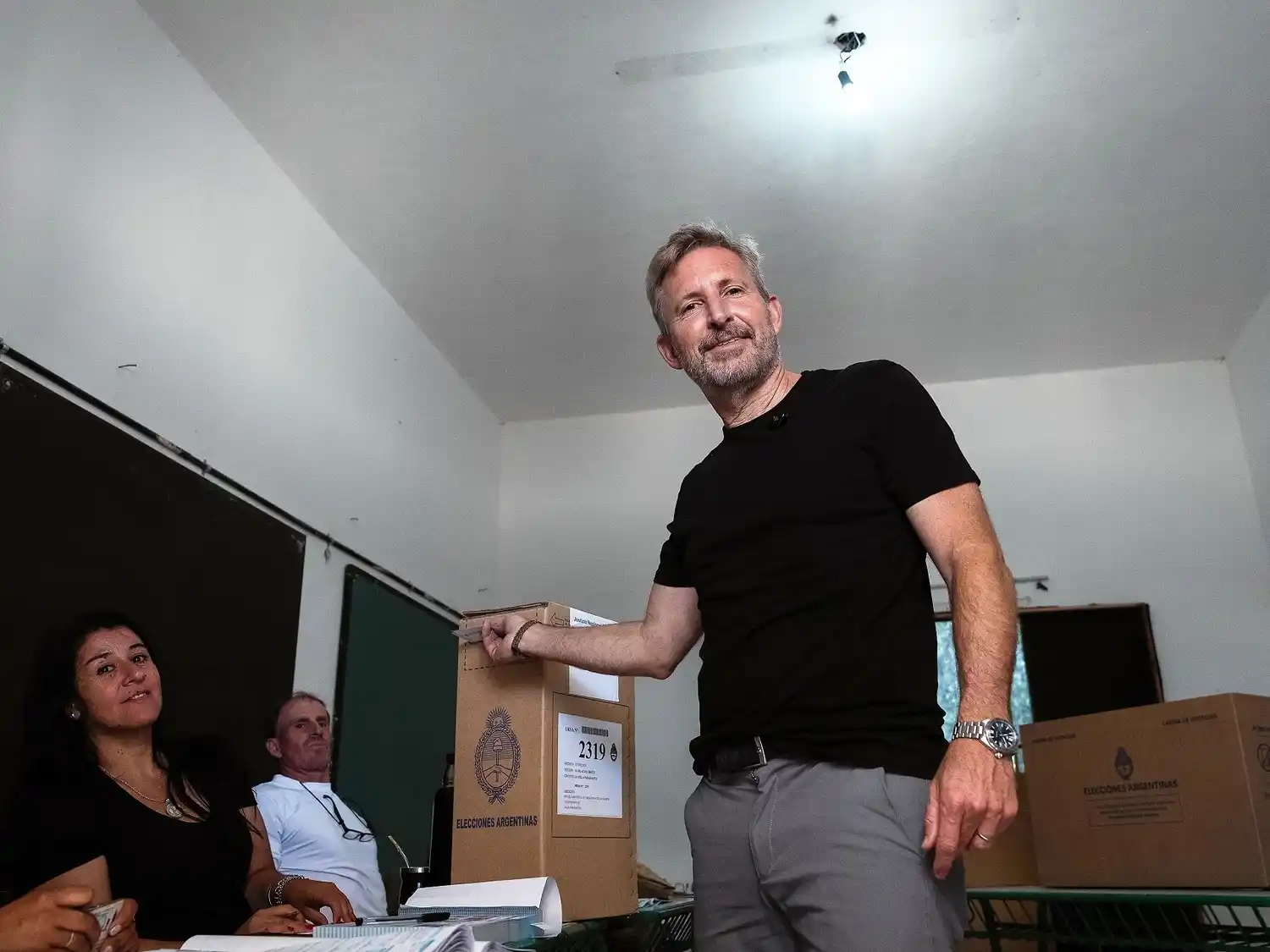 Votó Frigerio y llamó a la población "a elegir nuestro destino"