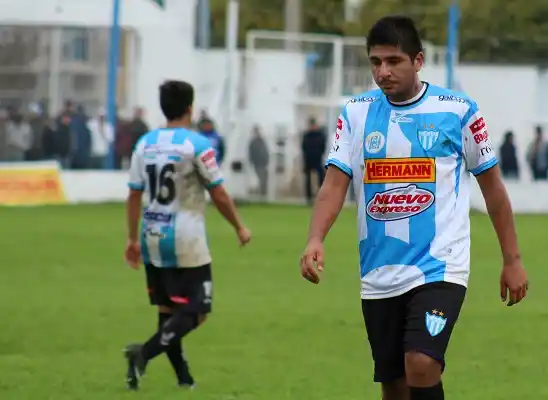B Nacional: Sin Ricardo Villalba, Juventud viajó a Córdoba 