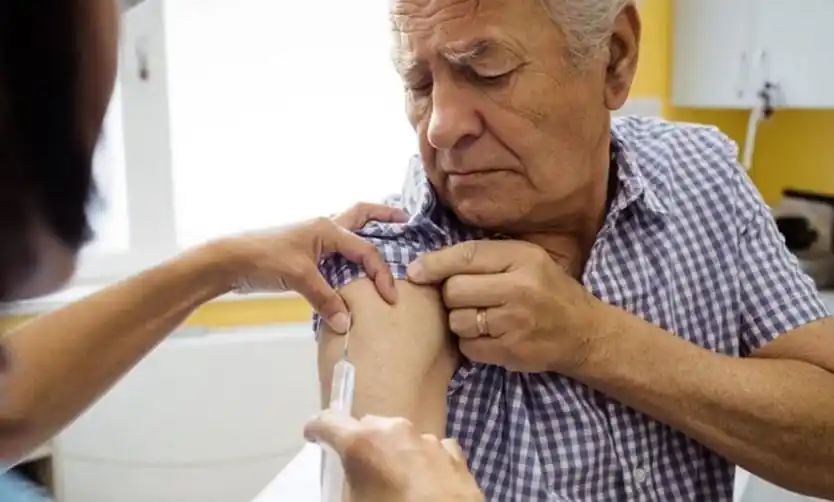 Comenzó la campaña de vacunación antigripal: ¿quiénes son los primeros beneficiarios?