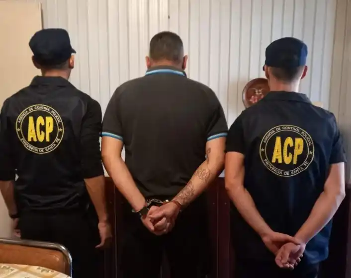 Acusan a Suboficial de la Policía de Santa Fe de estupro y corrupción de menores