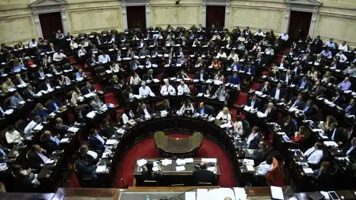 Diputados aprobó el proyecto que retrotrae la suba de tarifas
